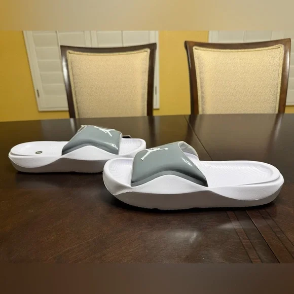 New Nike Air Jordan Slides Sandals Gray White Size US 11 - Picture 12 of 13